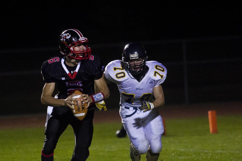 Linden football team defeats Lapeer East 1713 Friday