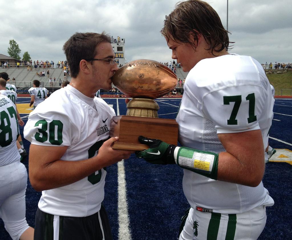 Lake Orion football speeds away from rival Oxford for 3530 road win to