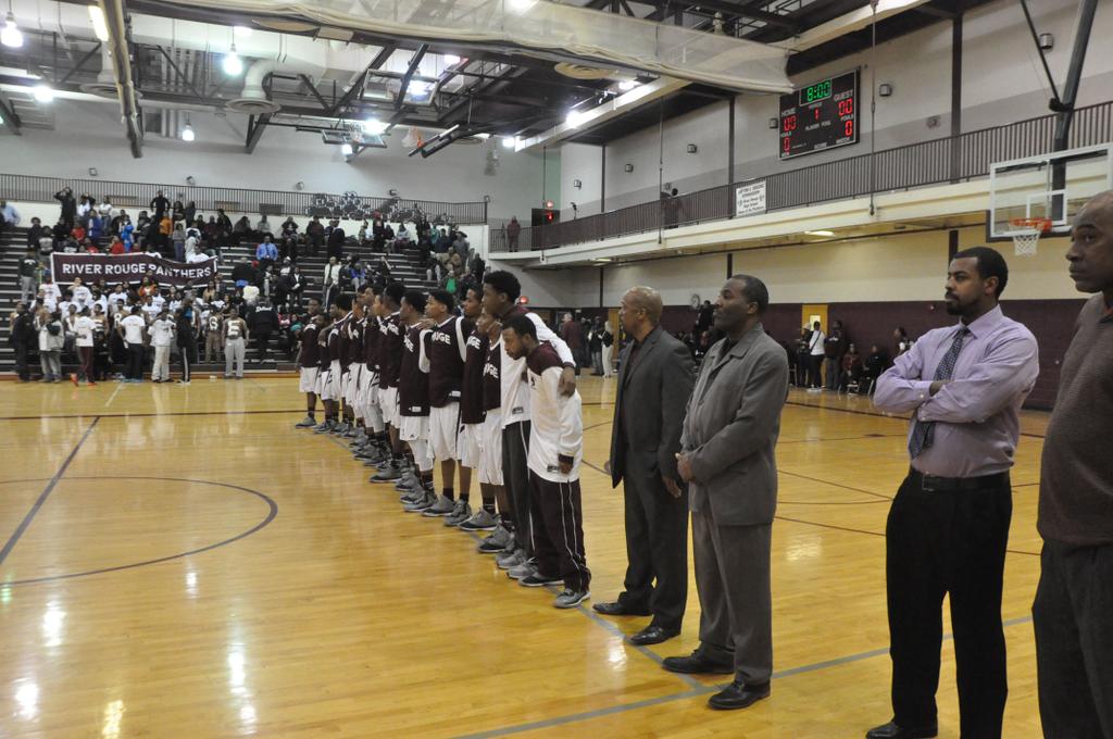 Live updates: River Rouge hosts Detroit Allen Academy in MLive Detroit Game of the Week (chat)
