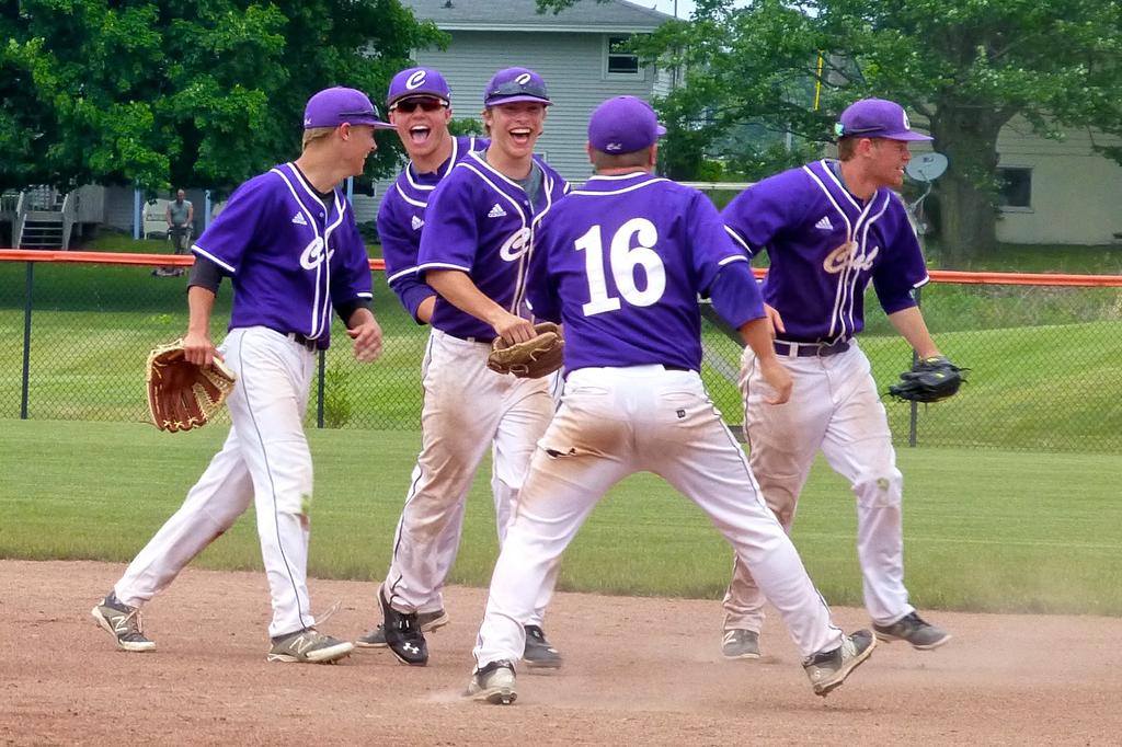 Tanner Schaafsma's scrappy play helps Caledonia win Division 1 baseball