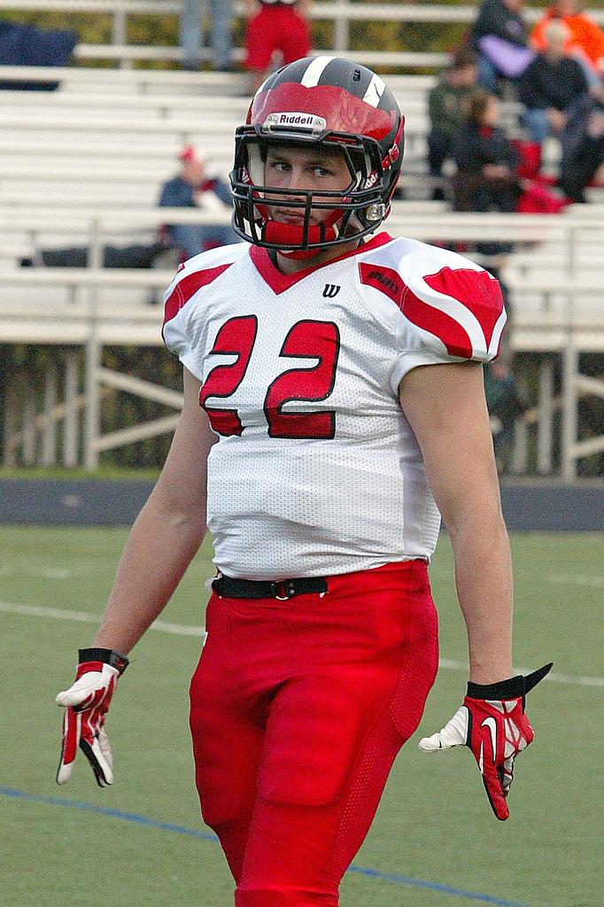 Zach Wamser a strong candidate for Hammer Award again for Cedar Springs football team