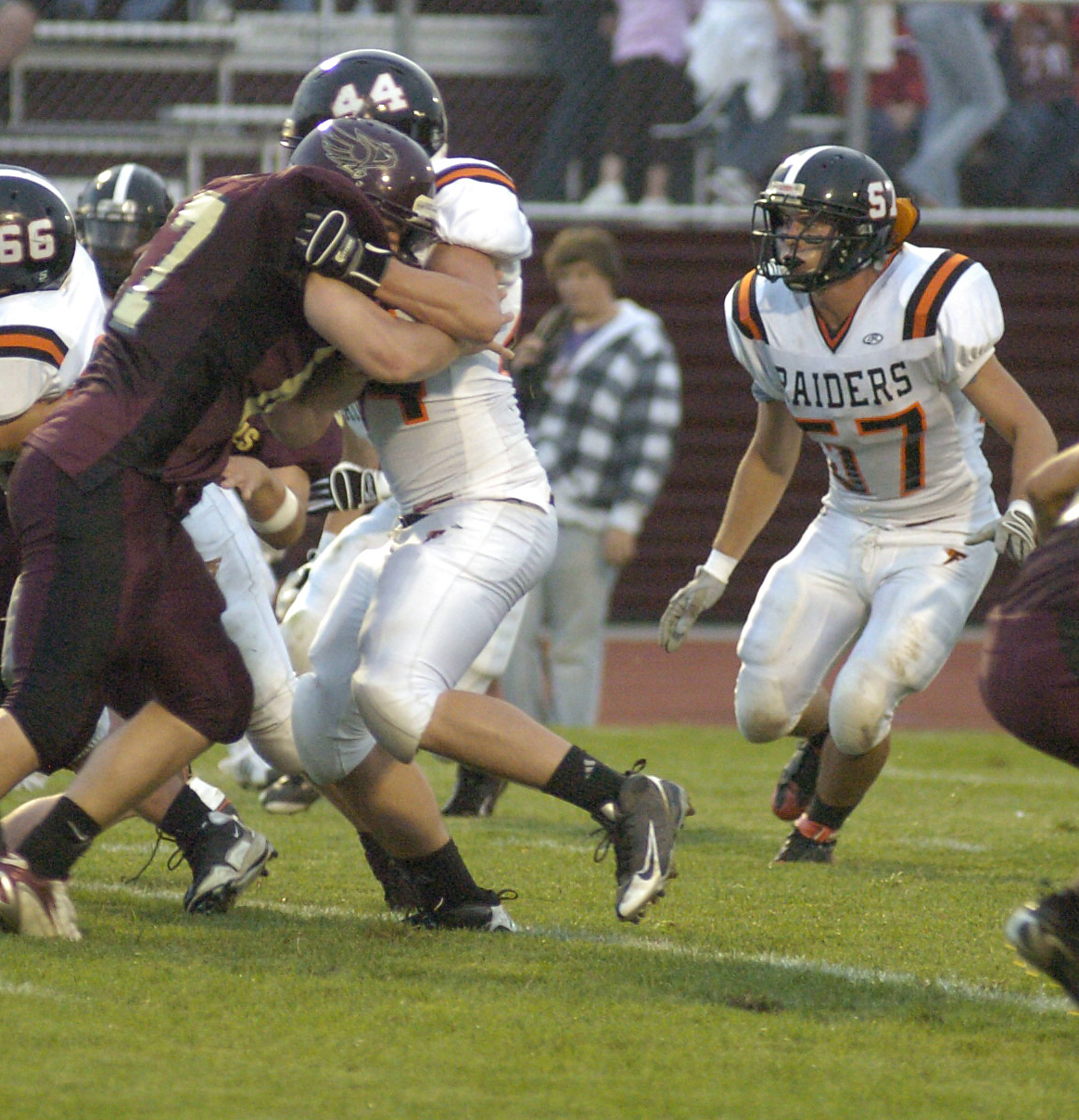 Flushing football team ends Davison's 27 game Big Nine win streak