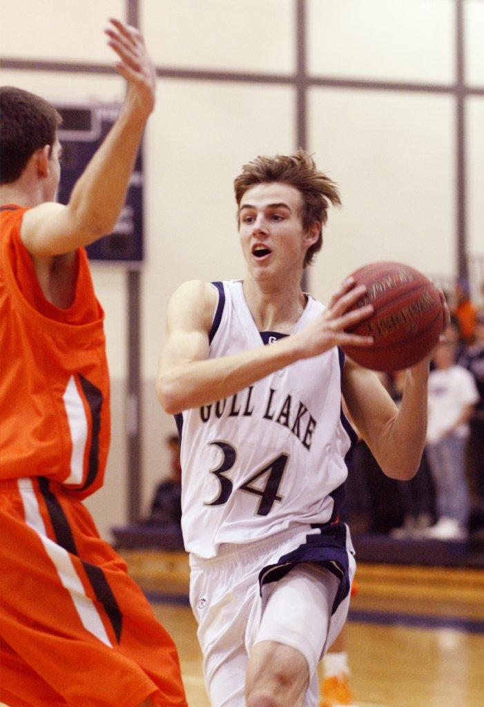 Dean Kolstad's 19 points help Richland Gull Lake earn a 7658 league