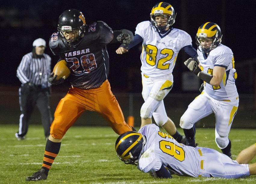 Austrian exchange student, club football star Alex Hertel shining for Greater Thumb champ Vassar