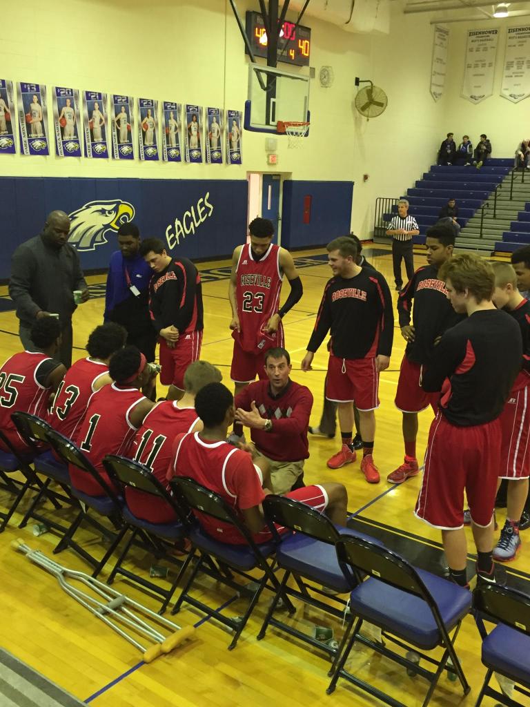 Ruthless fourth-quarter battle earns Roseville a 65-63 win over Utica Eisenhower in season finale