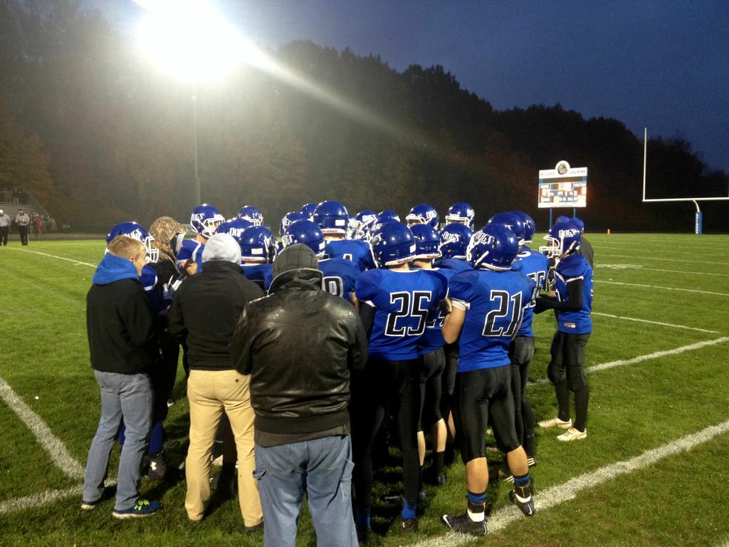 Ravenna 54, Whitehall 21 Bulldogs use dominant ground game to