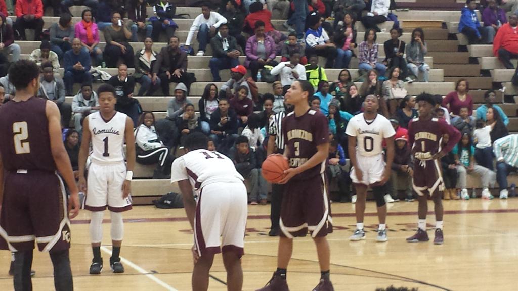 Isaiah Livers's 23 points highlights Kalamazoo Central's 63-52 win over Romulus