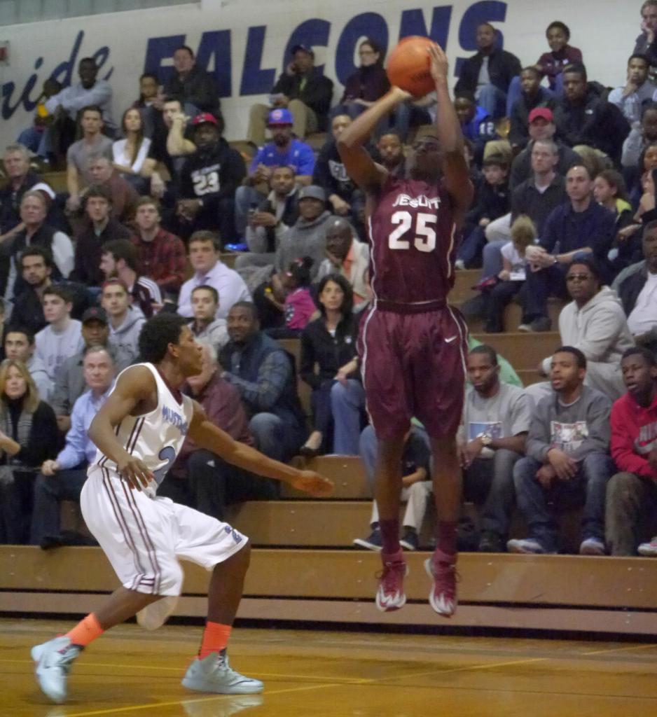 Detroit UD Jesuit rolls past Detroit Mumford, 7353, in boys