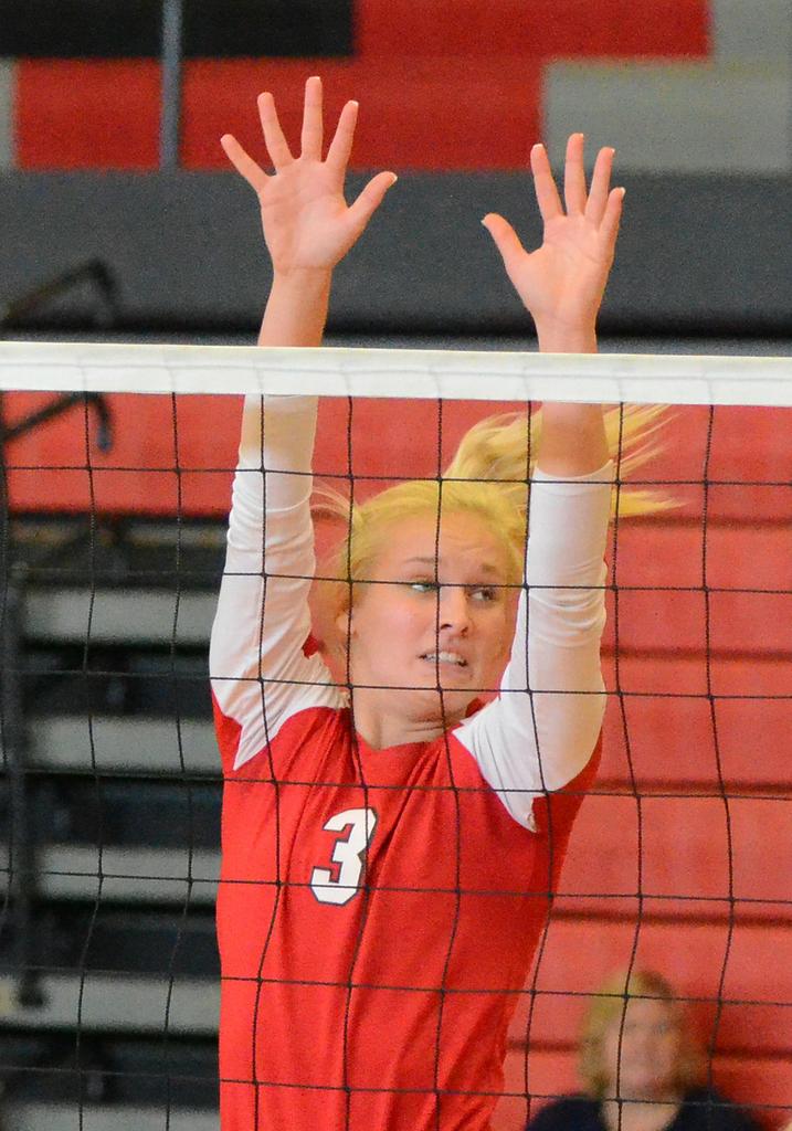 Paige VanderWall a complete player for East Kentwood