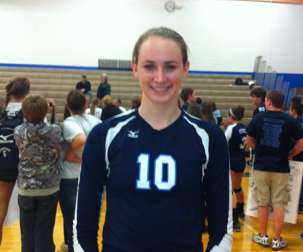 Livonia Stevenson volleyball thrashes Livonia Churchill, 30, in