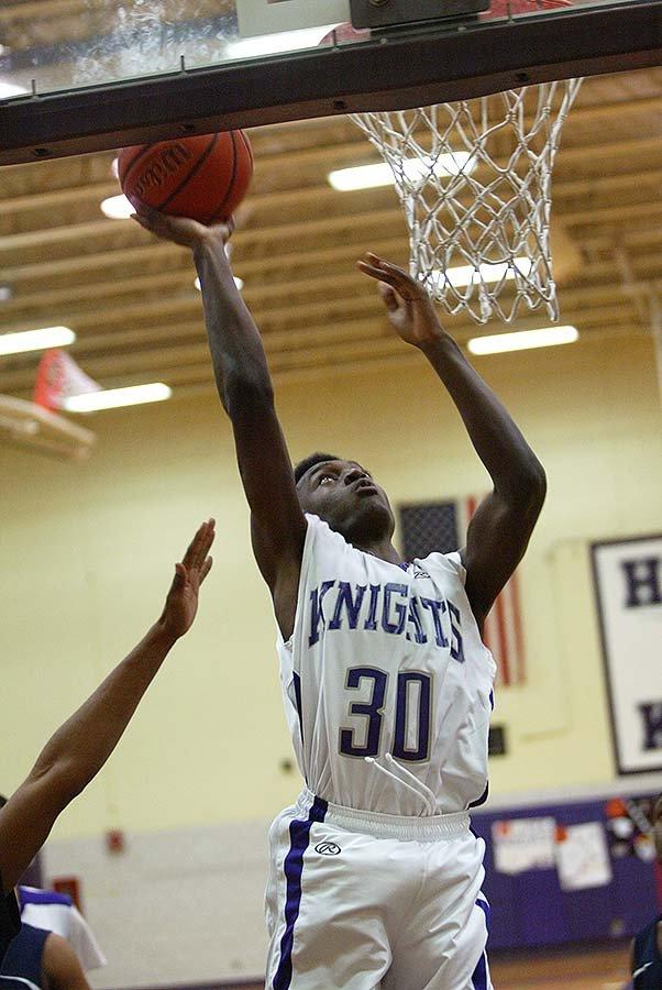 Jordan Nelson collects 30 points, 15 rebounds as Holyoke boys