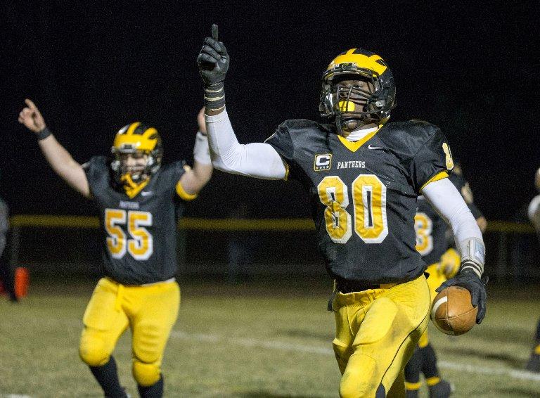 Week 1 football preview How Cedar Grove, Cedar Creek hooked up for