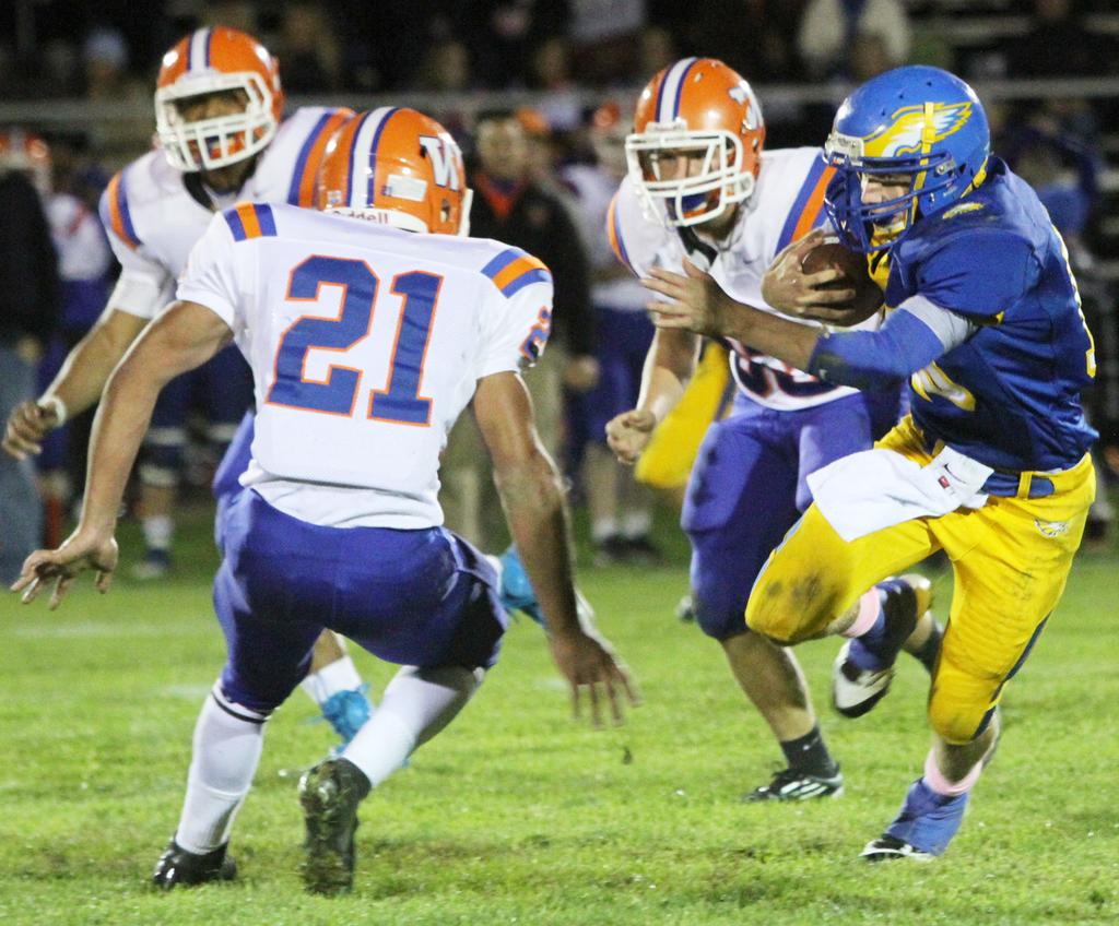Woodstown High School football rallies late to edge Pennsville in thriller