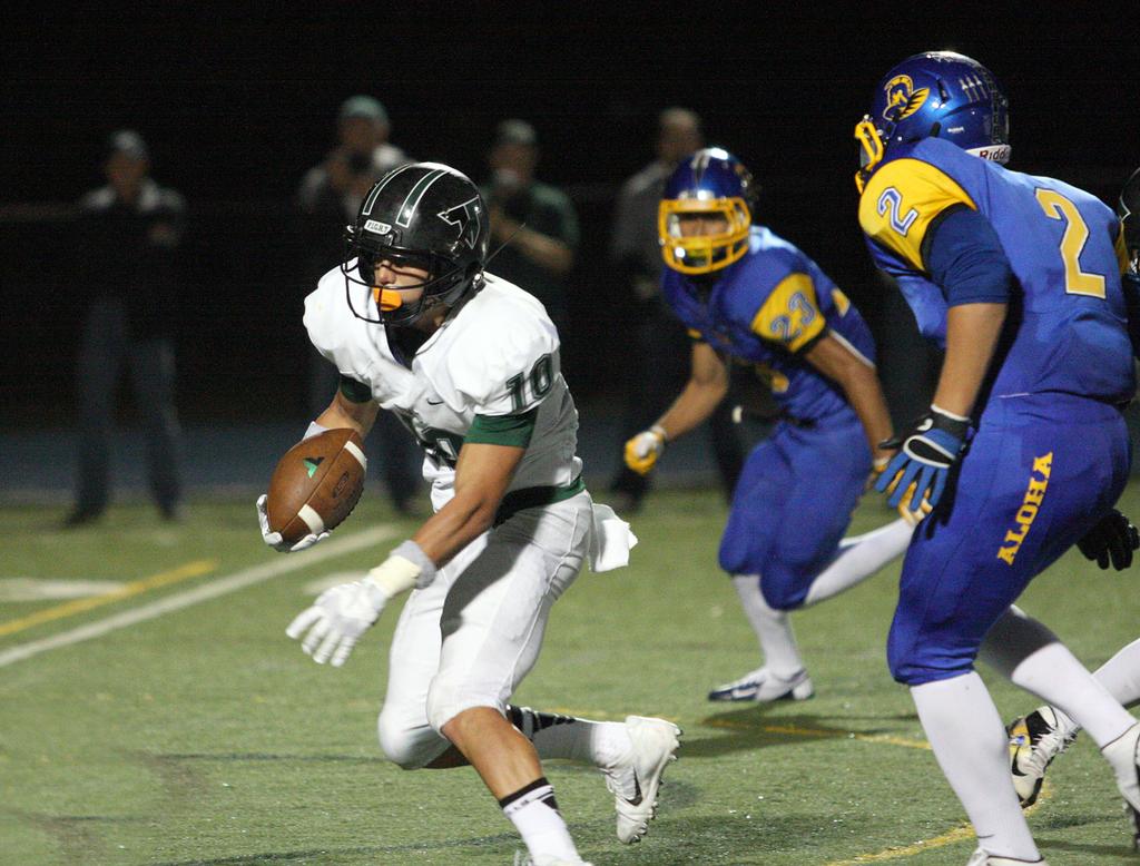 Tigard's strong third quarter leads to 56-7 win over Aloha - OregonLive.com