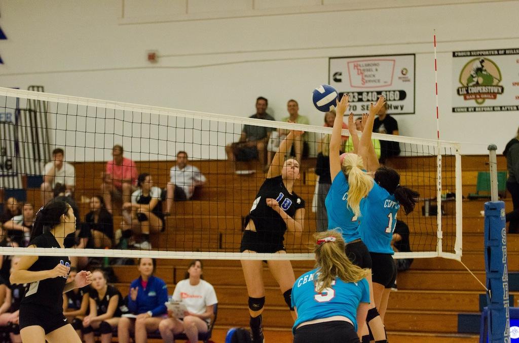 Latest thrilling victory has Hillsboro in the middle of the NWOC volleyball standings