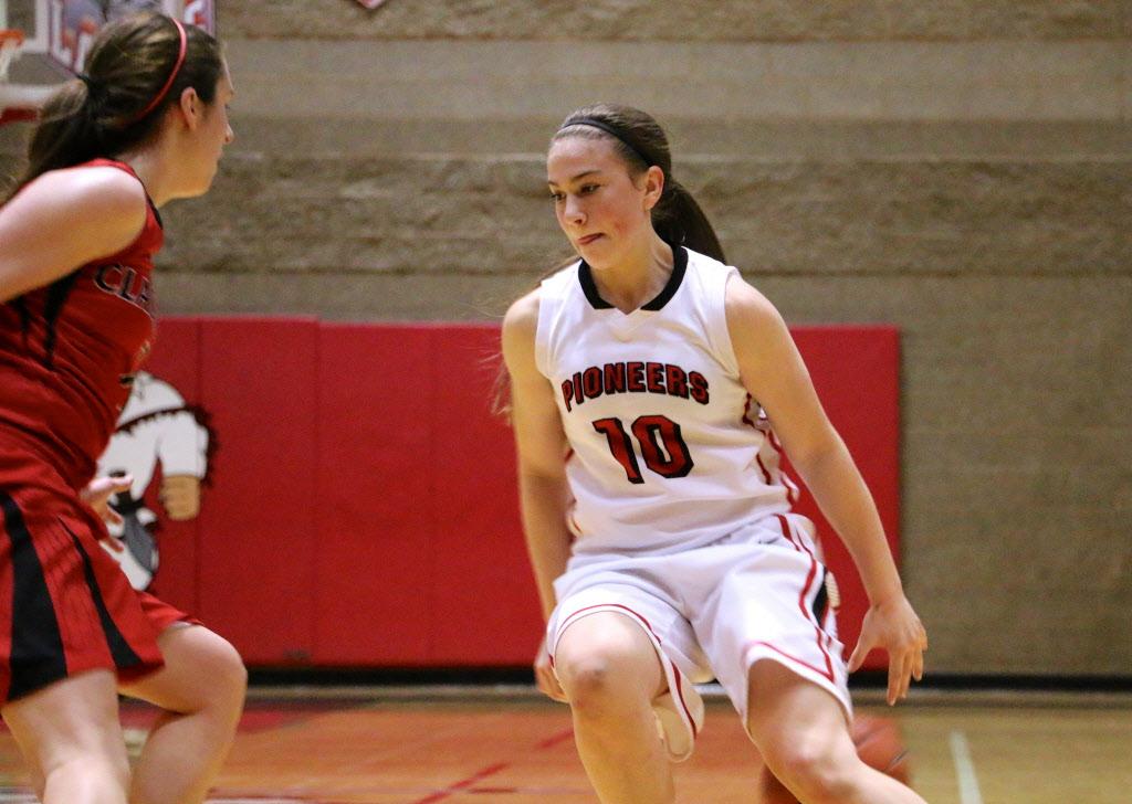 Oregon City's Cierra Walker, Crater's Courtney Setzer nominated for athlete of the week