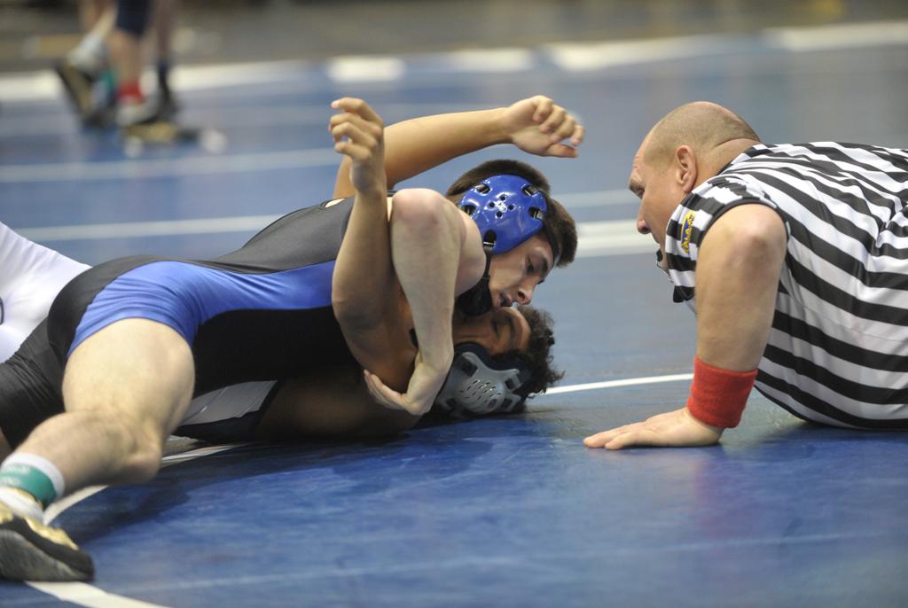 pa-wrestling-2015-10-district-11-wrestlers-set-to-go-for-gold-in