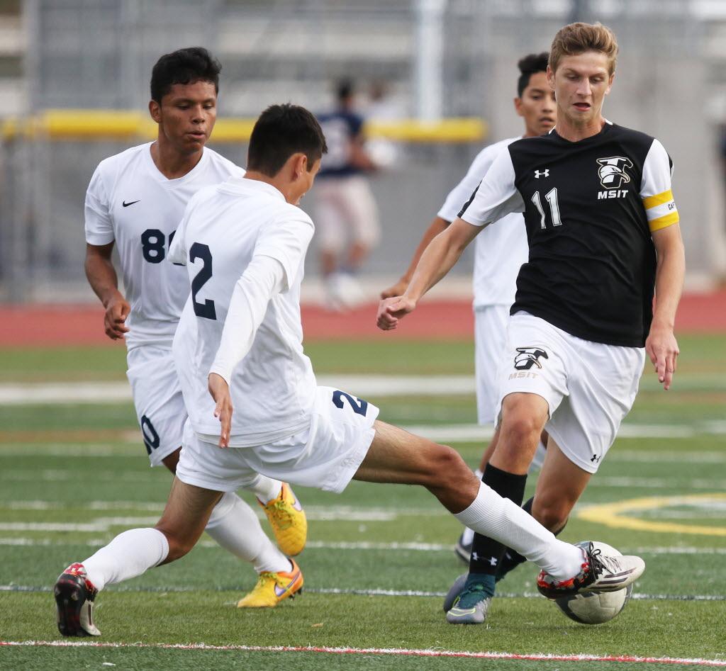 mckee-staten-island-tech-survives-first-round-psal-playoff-scare