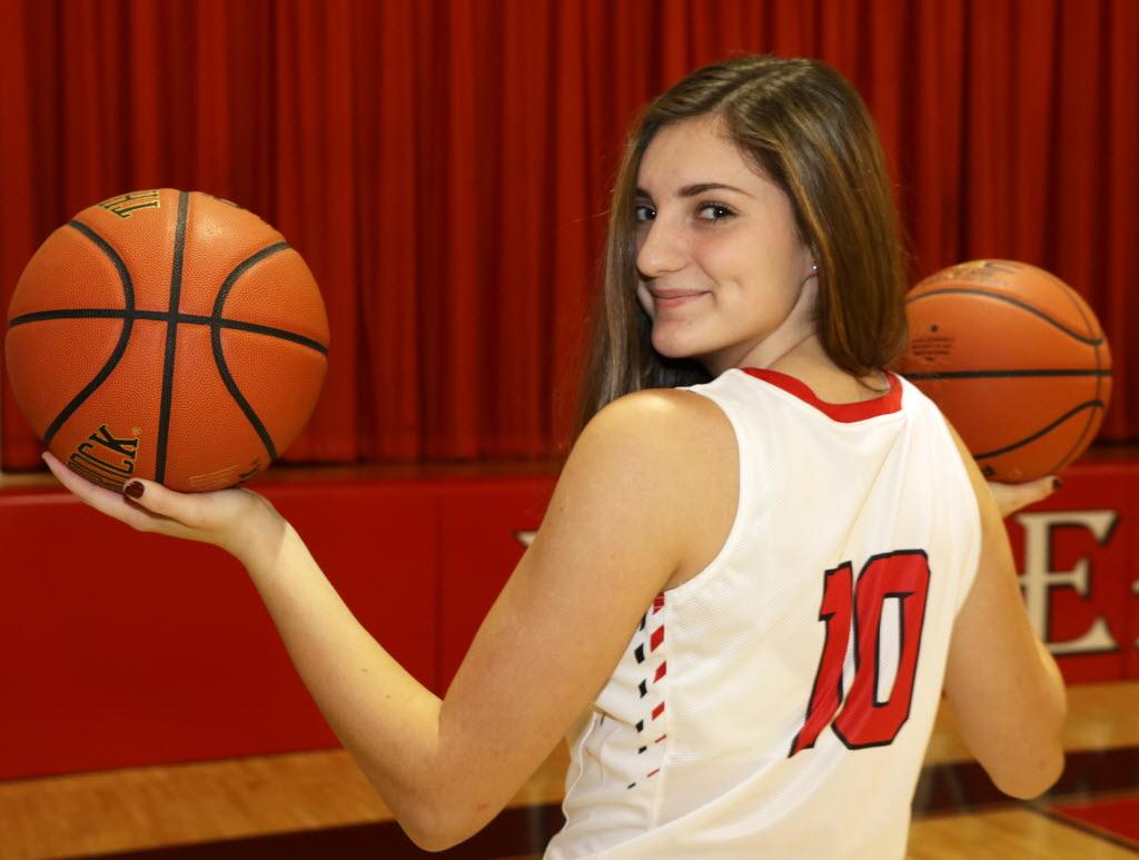 hs-girls-basketball-rileigh-wheeler-drives-moore-catholic-past-st