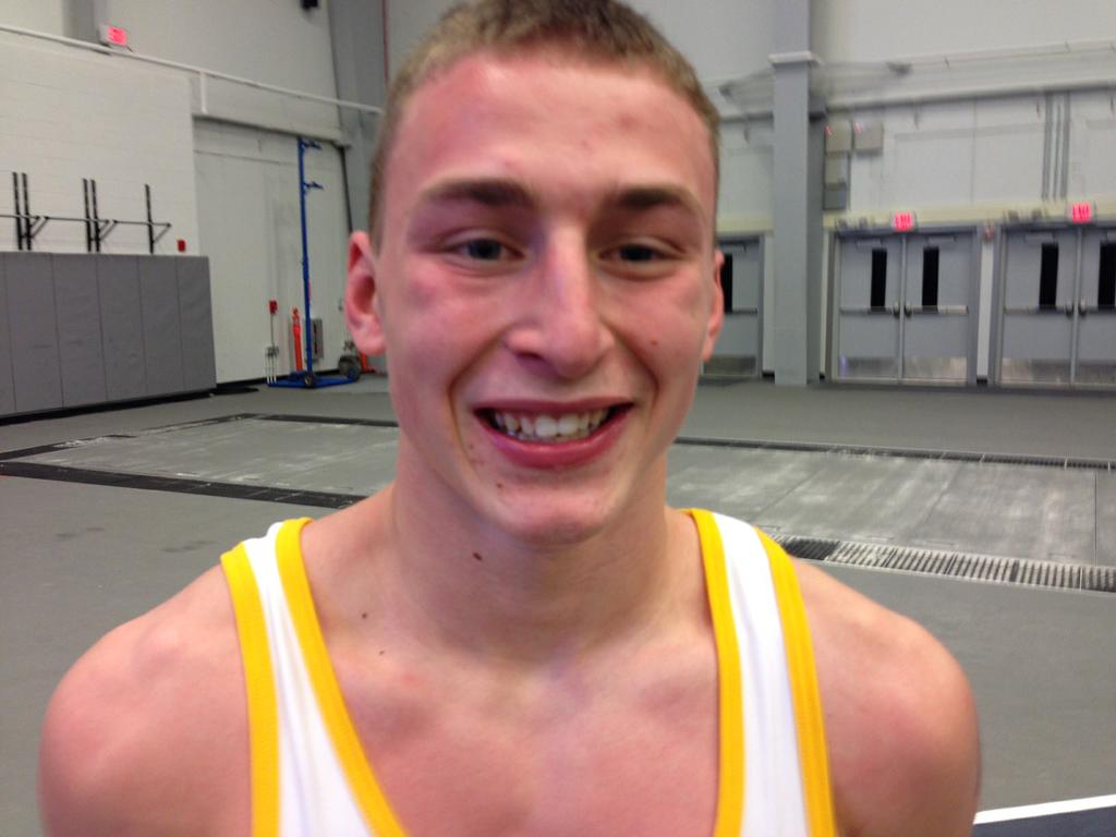 Live updates Division II sectional wrestling finals