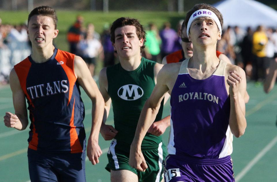 See how local track teams and athletes did in Division I and III district meets 2015