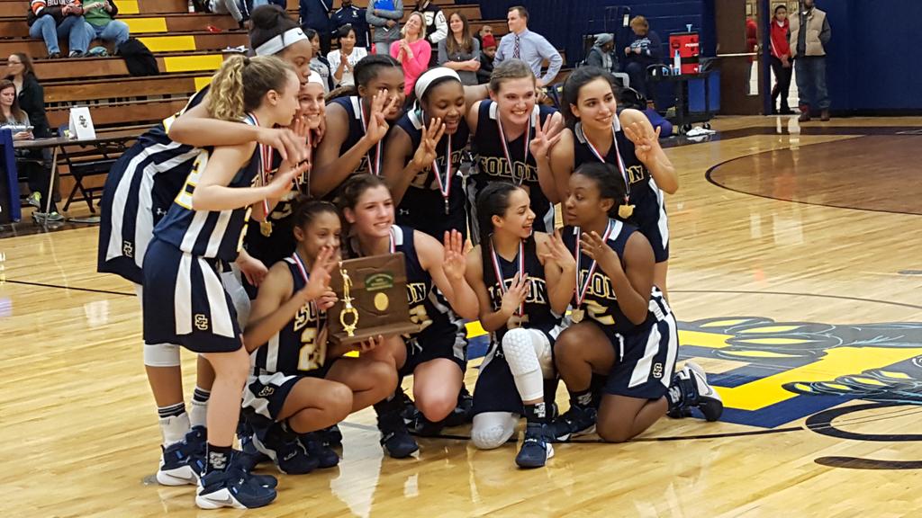 Solon captures fifth straight district girls basketball crown with 54