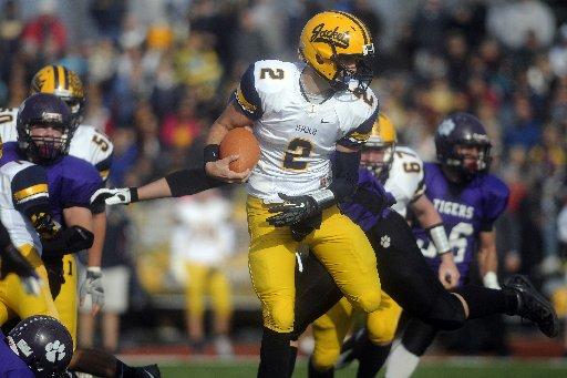 Football notebook: Ithaca, Travis Smith chase perfection during 47-game ...
