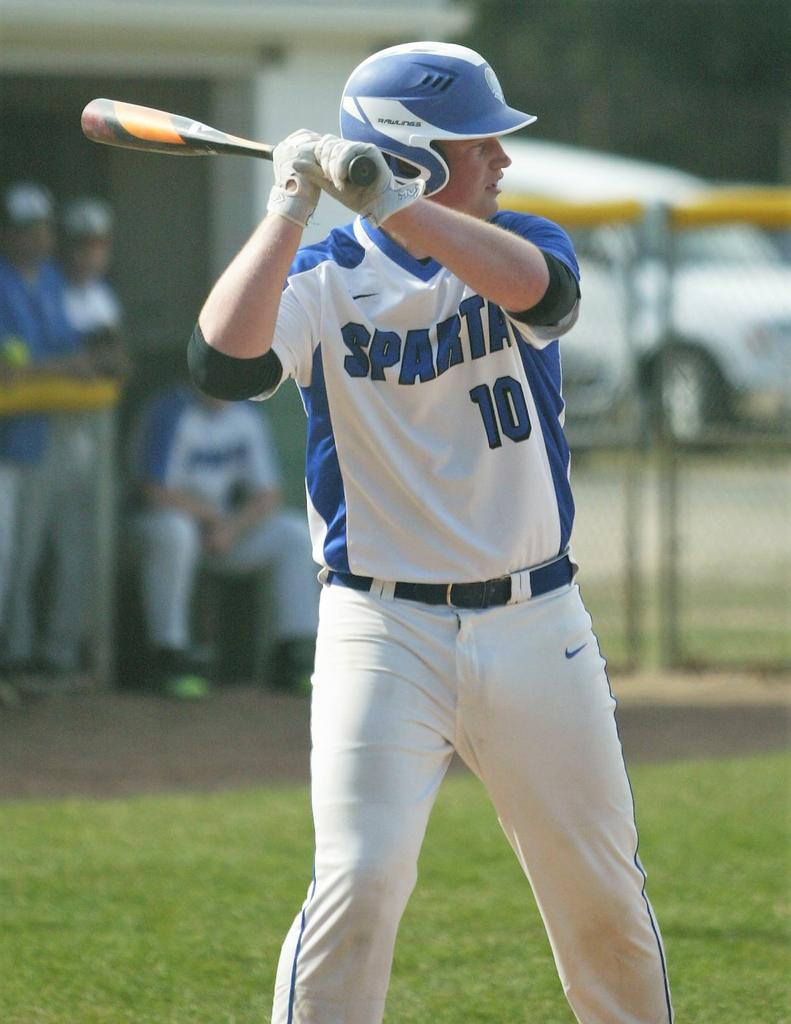 Mason Tidey brings a hockey player's toughness to field for Sparta