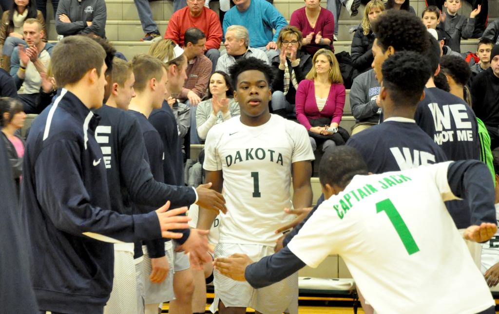 Vote for the MLive Detroit area boys hoops player that is most clutch from 3-point range