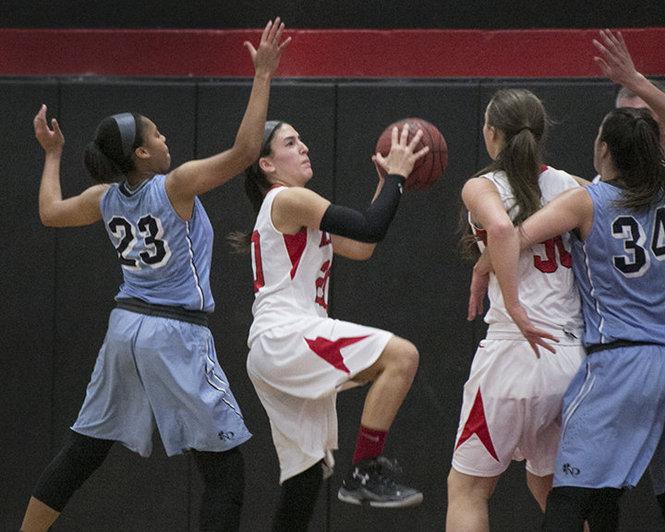 Allentown girls basketball holds off Steinert, 6256