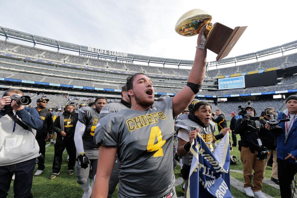 Autoland Classic all-star football game will