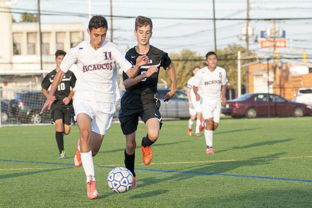 jersey-journal-2016-fall-previews-hudson-boys-soccer-teams-in-the-njic