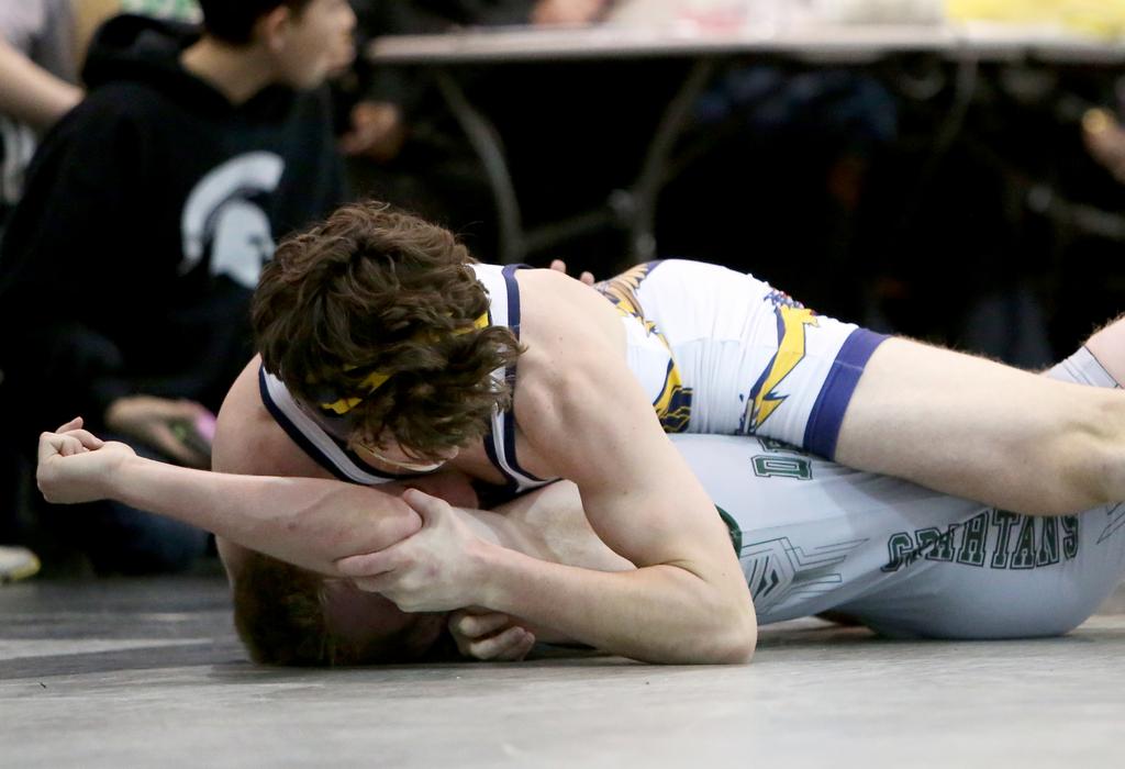 South Jersey NonPublic B wrestling preview Holy Spirit in rare
