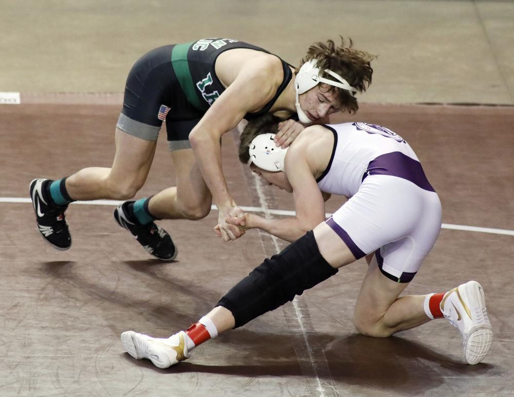 State wrestling champion eyes return after knee injury