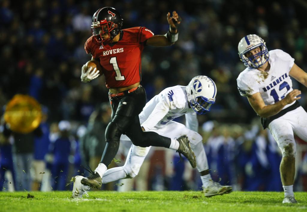 Easton football seniors trade in somber march for jubilant lap on home turf - lehighvalleylive.com Easton football seniors trade in somber march for jubilant lap on home turf - lehighvalleylive.com