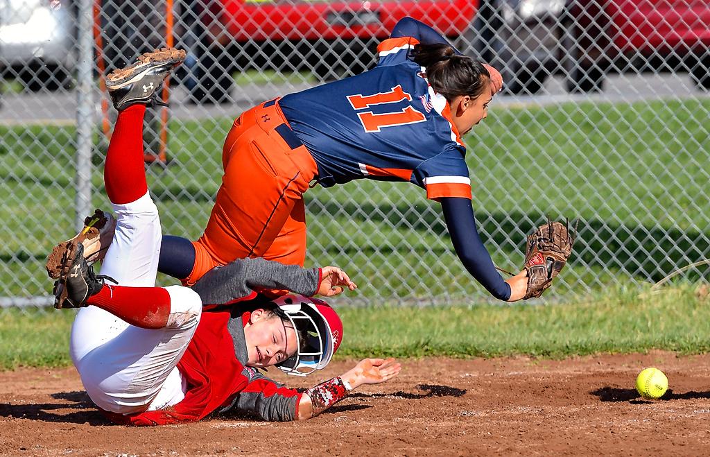 High school softball playoff scoreboard for Thursday, May ...