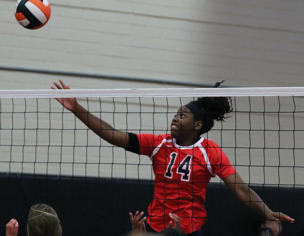 Vote for the North Alabama volleyball Player of the Week