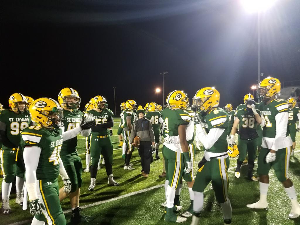 No. 2 St. Edward football holds on for 4135 win over No. 3 Stow in